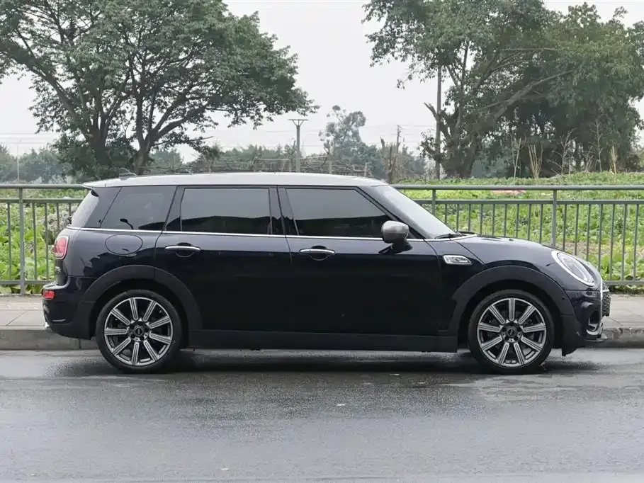 MINI Clubman — фото 4