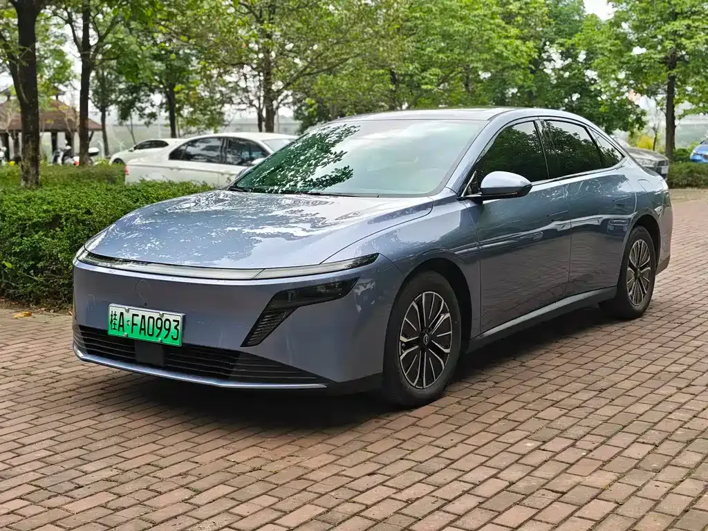 Nissan N6