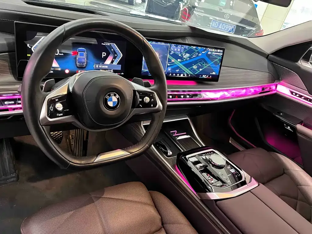 BMW 7 Series 2024 из CN, фото 9