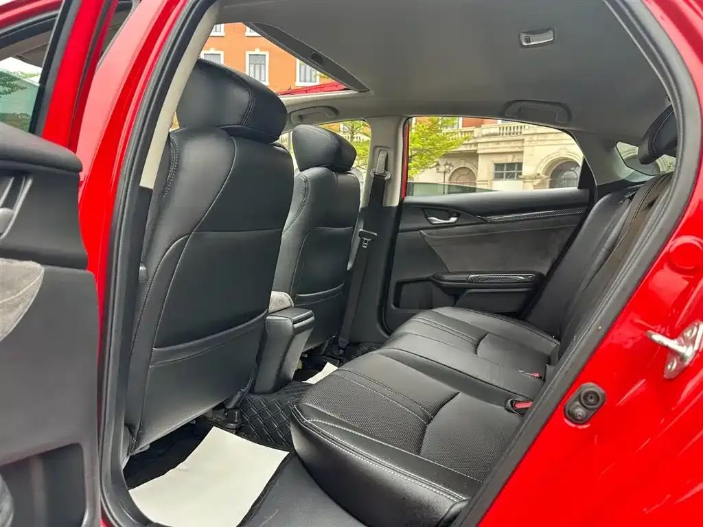 Honda Civic — фото 8