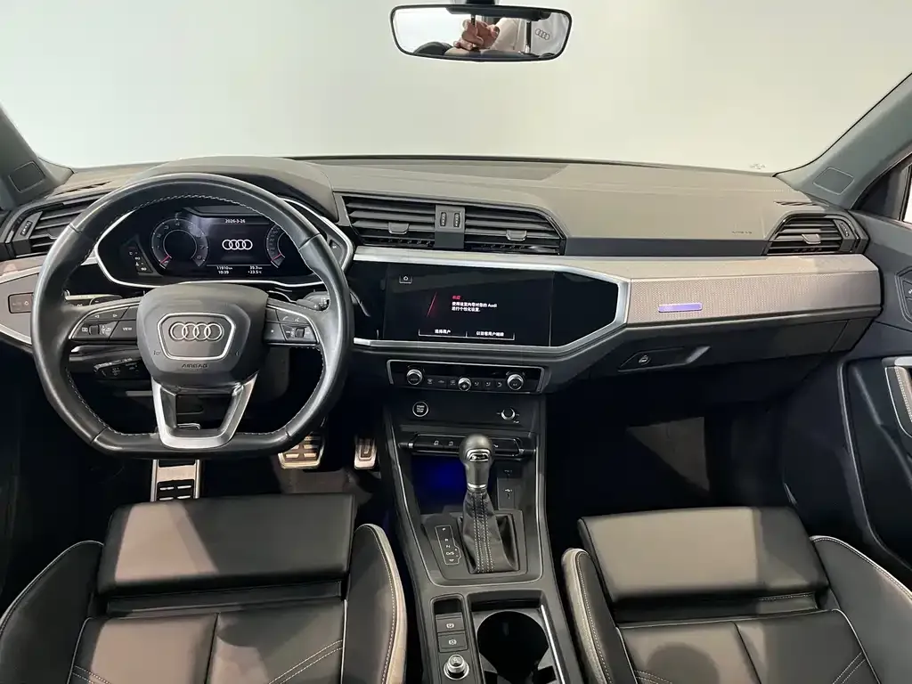 Audi Q3 — фото 8