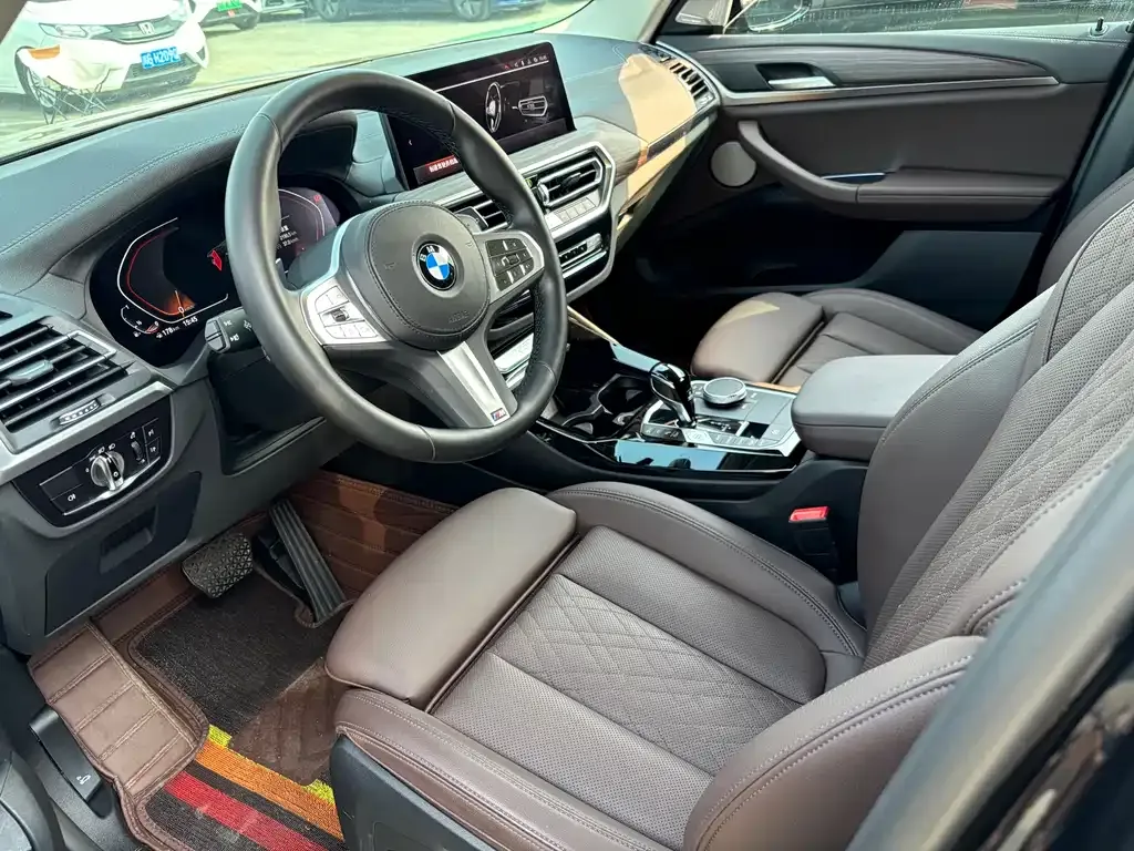 BMW X3 — фото 10