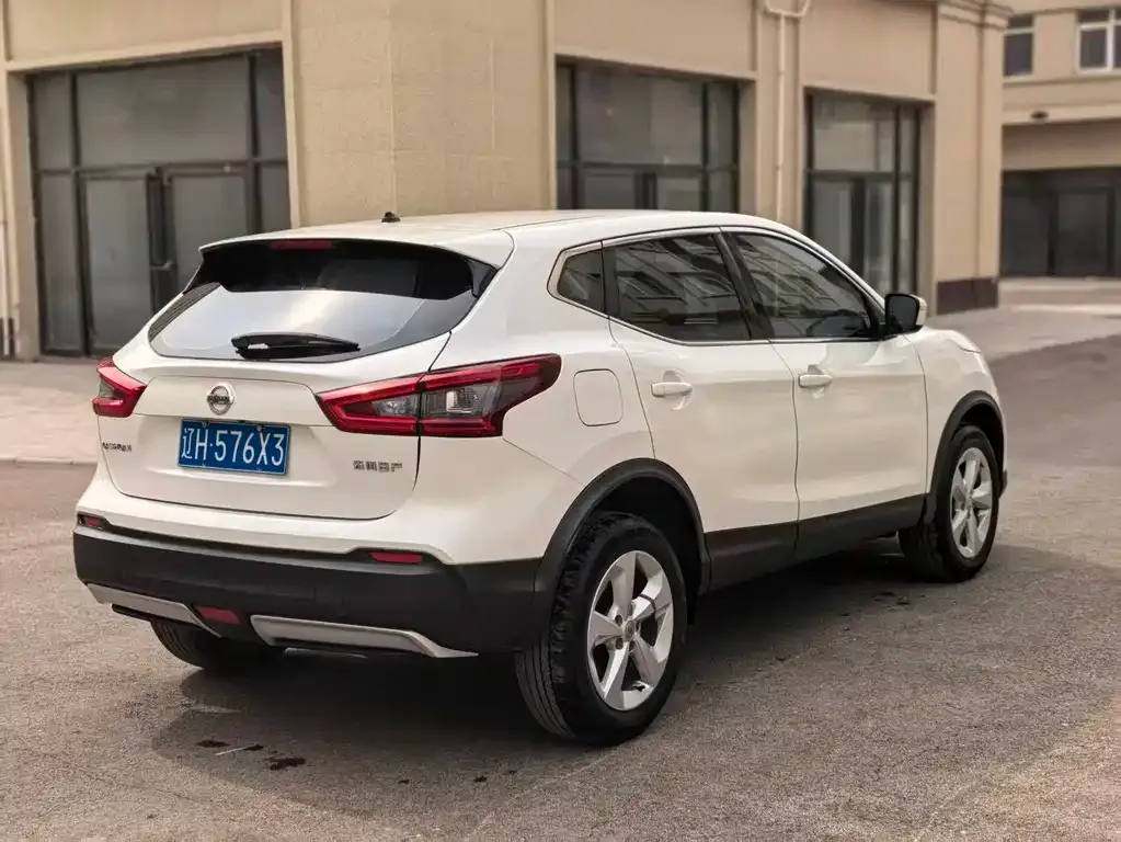 Nissan Qashqai — фото 5