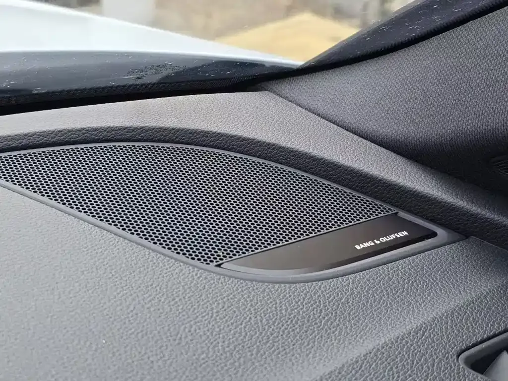Audi A4L 2024 из CN, фото 9