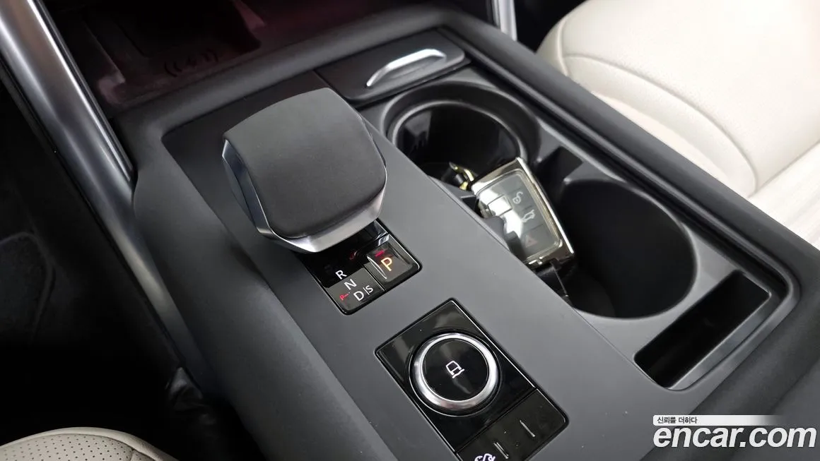 Land Rover Discovery 2023 из KR, фото 5