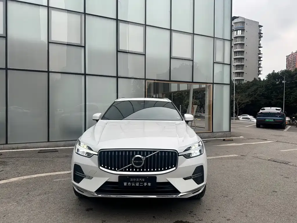 Volvo XC60 2024 из CN, фото 2