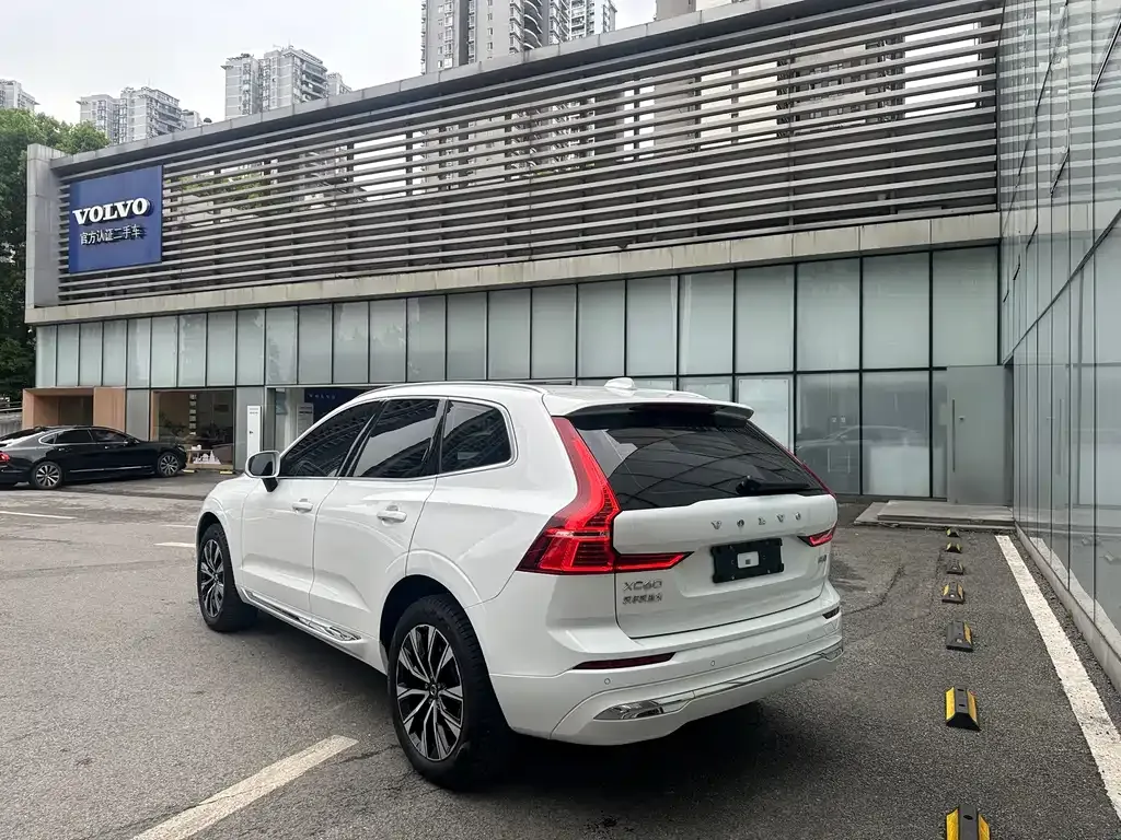 Volvo XC60 2024 из CN, фото 7