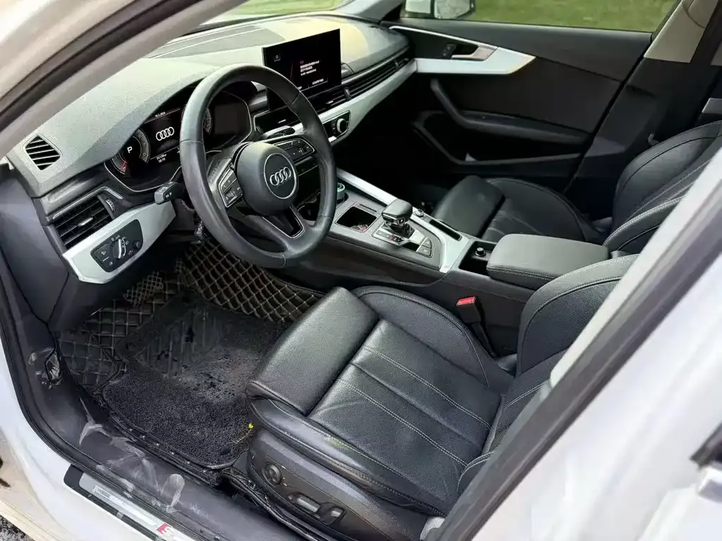 Audi A4L 2022 из CN, фото 8