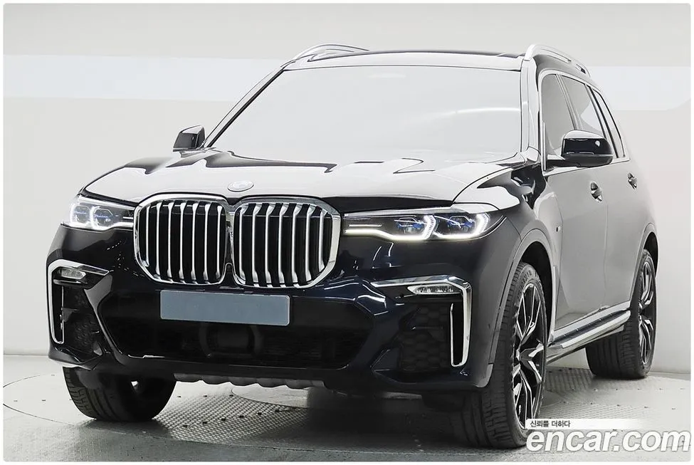 BMW X7 — фото 1