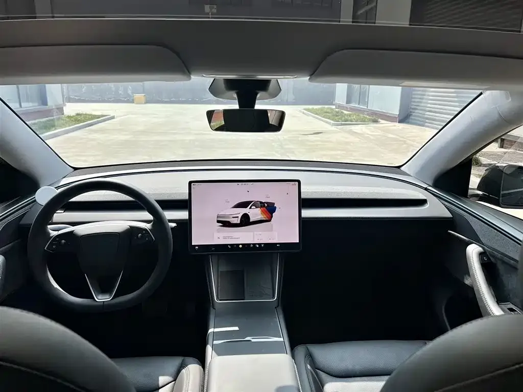 Tesla Model Y 2025 из CN, фото 5