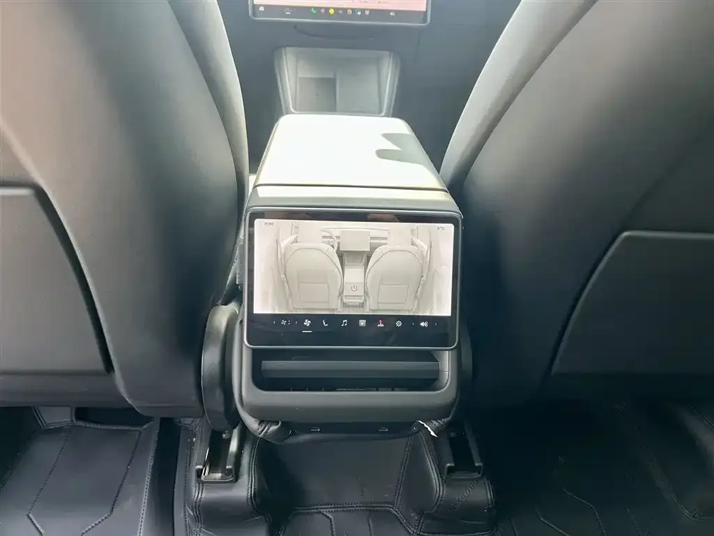 Tesla Model Y 2025 из CN, фото 2
