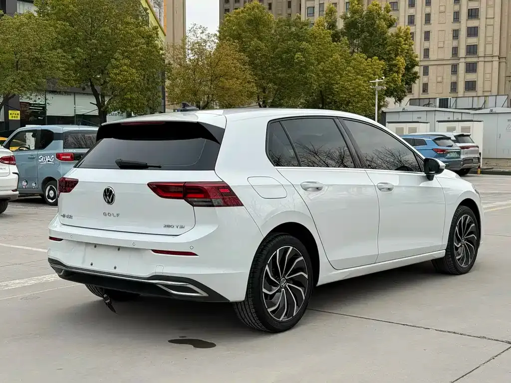 Volkswagen Golf 2021 из CN, фото 8