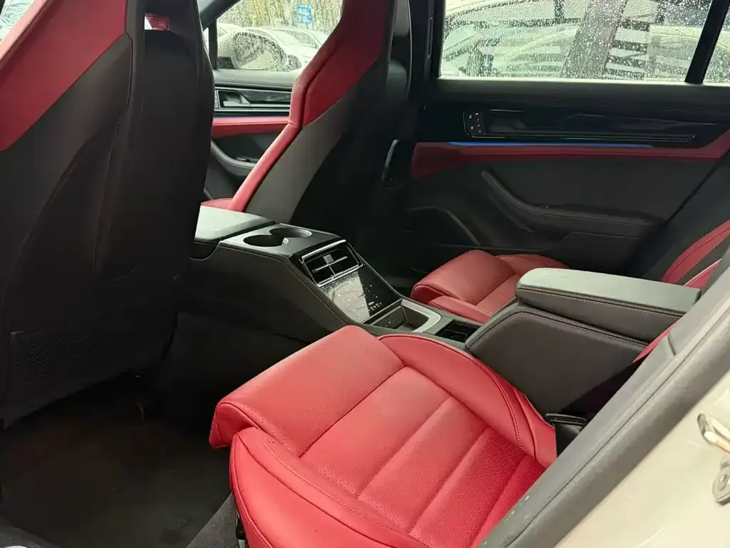 Porsche Panamera 2025 из CN, фото 4