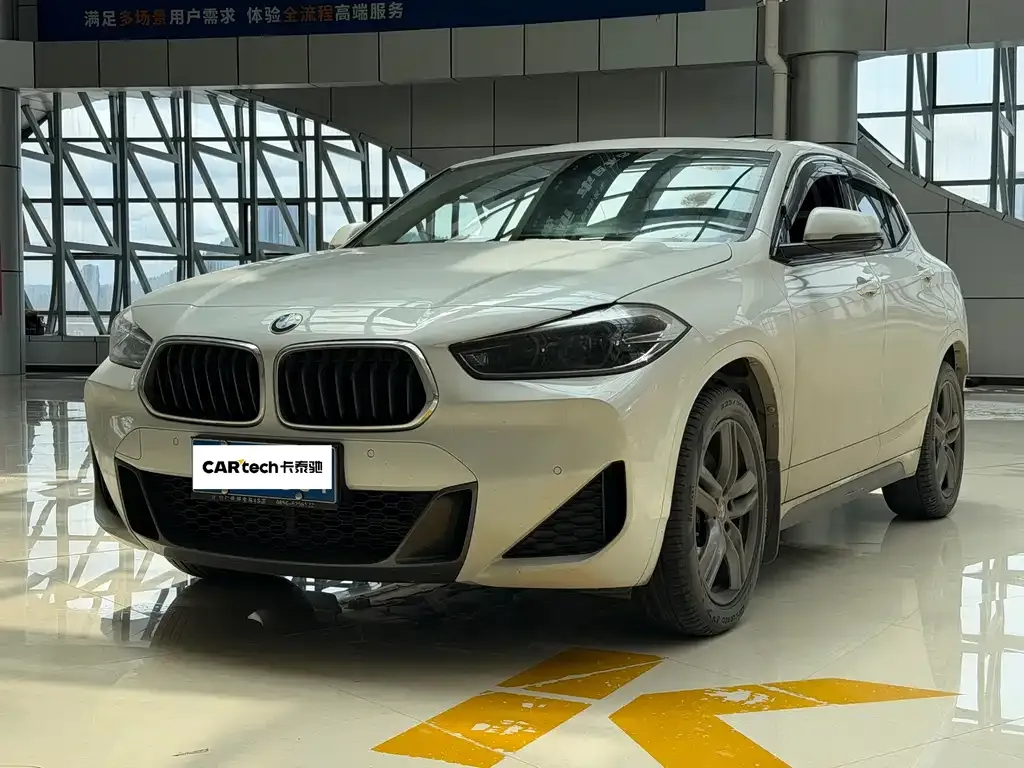 BMW X2 — фото 1