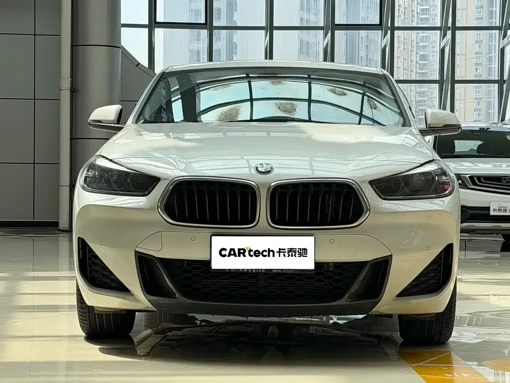 BMW X2 — фото 9