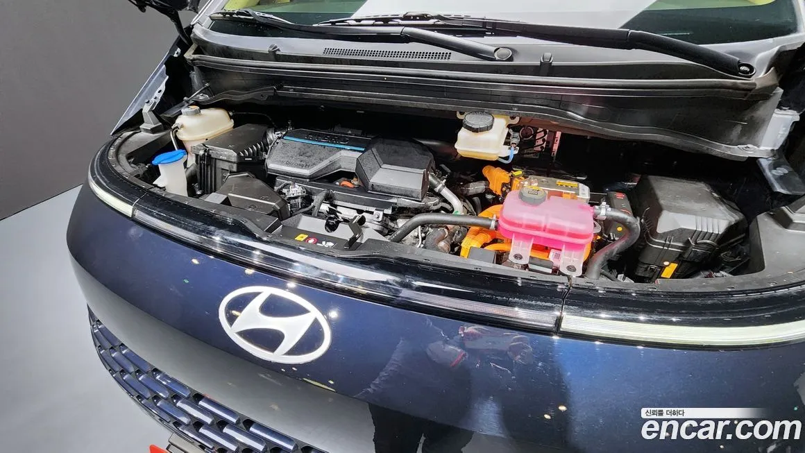 Hyundai Staria 2025 из KR, фото 3