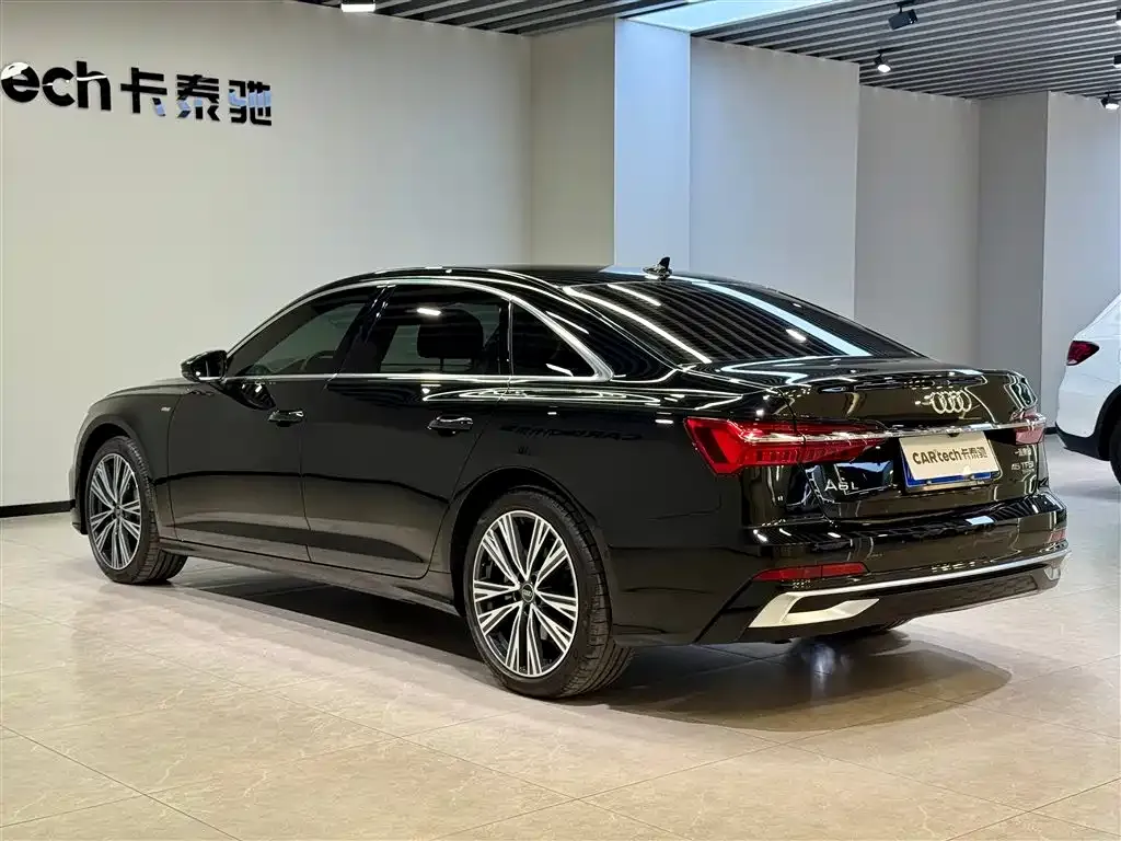 Audi A6L — фото 7