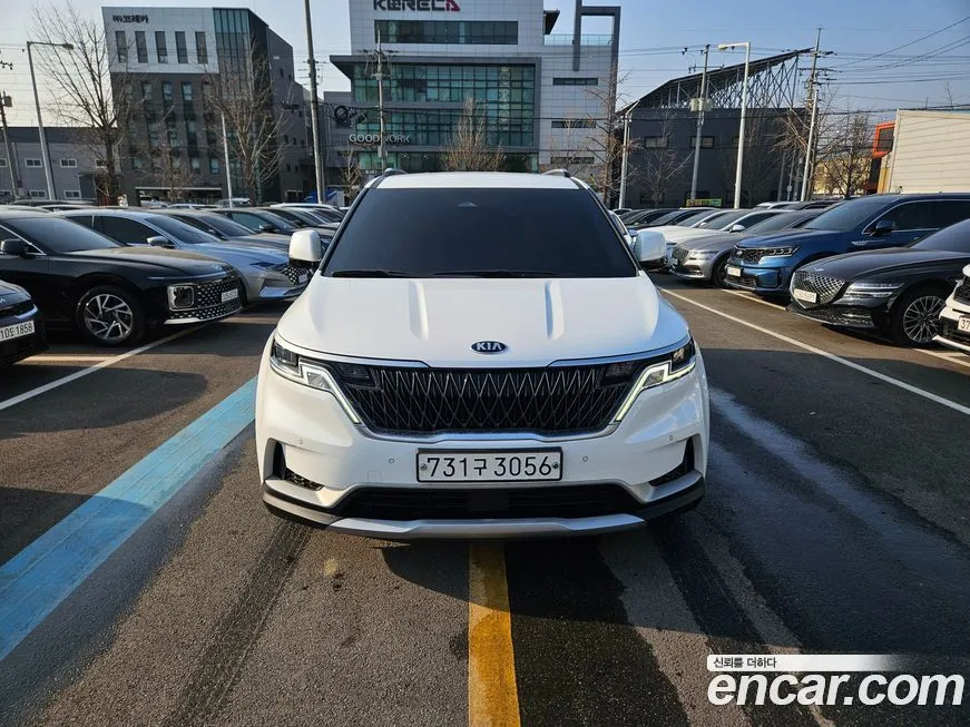 Kia Carnival — фото 1