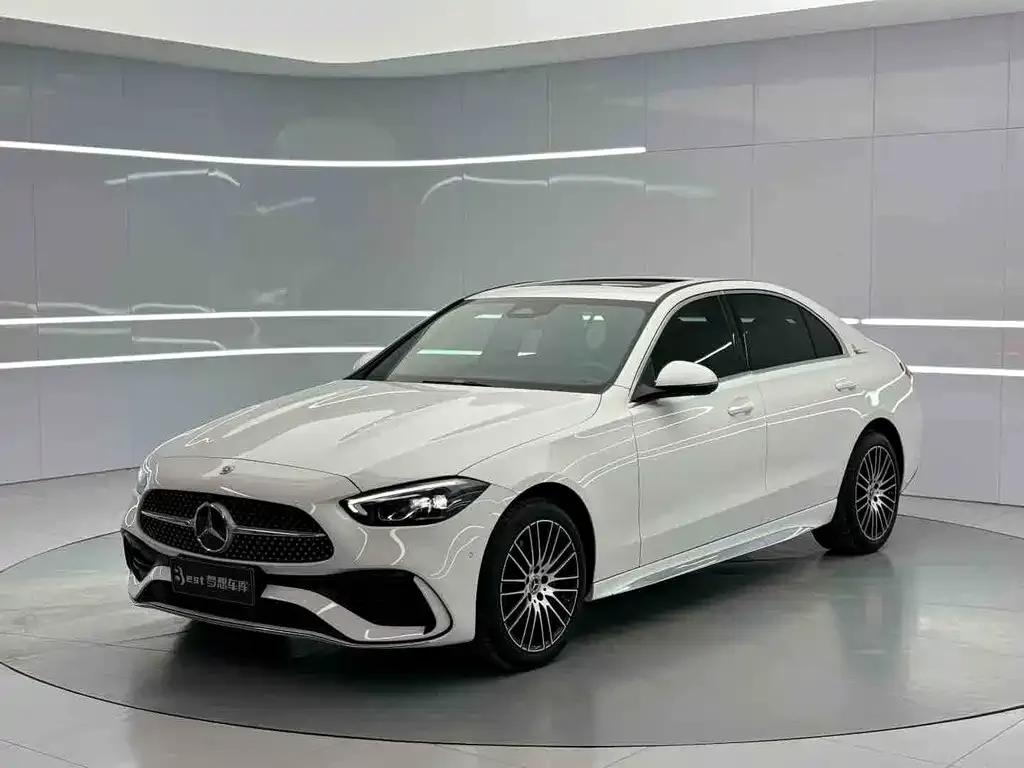 Mercedes-Benz C-Class — фото 1