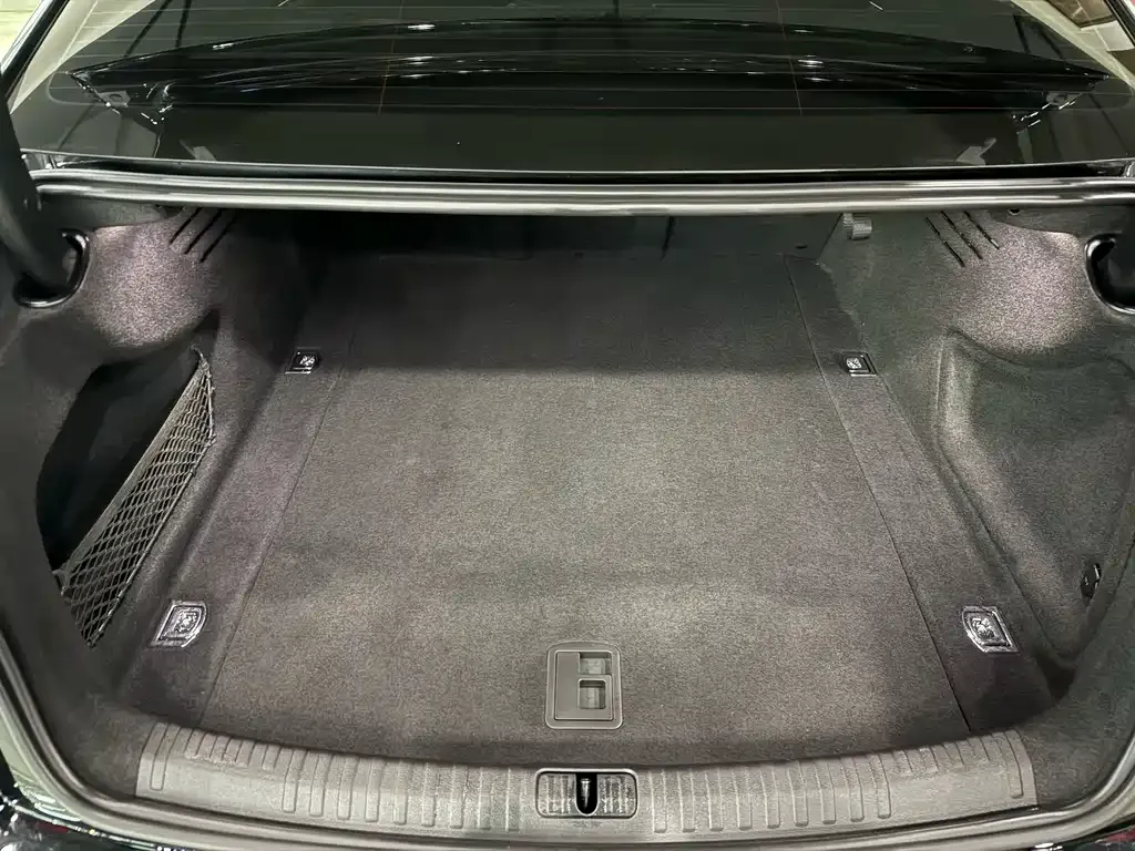 Audi A6L — фото 10