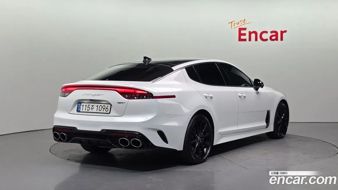 Kia Stinger 2022 из KR, фото 2