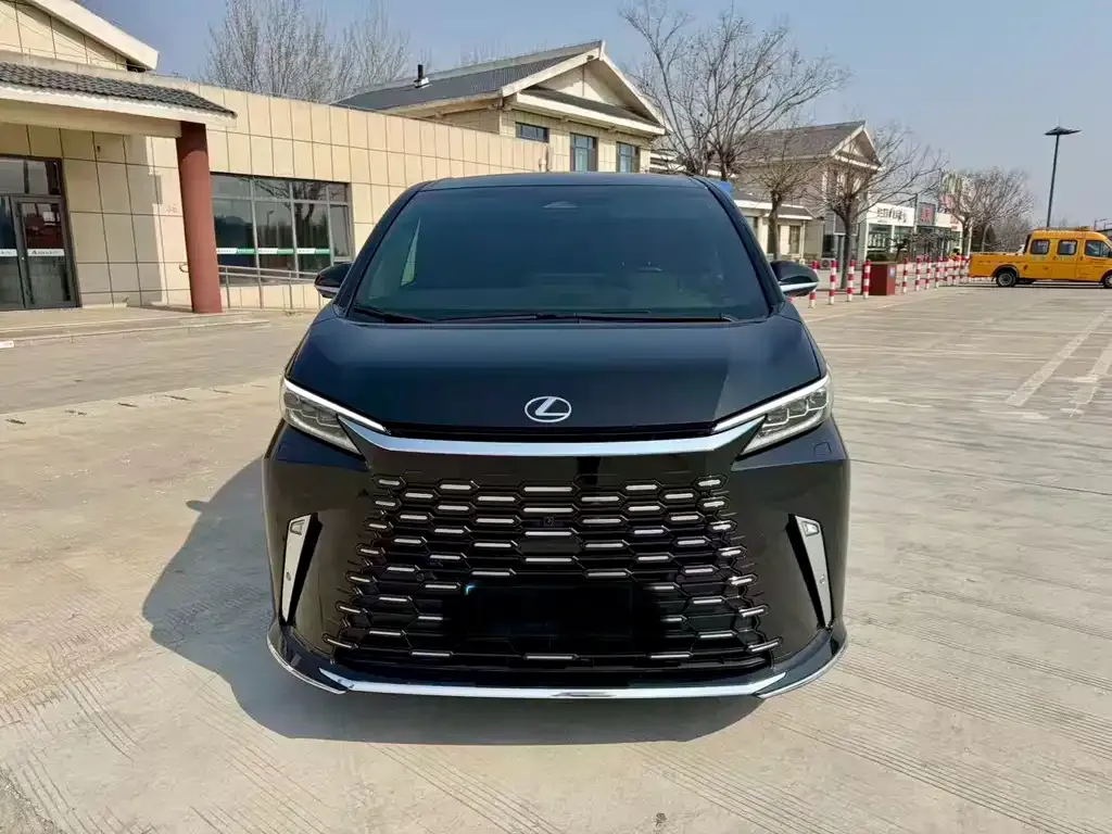 Lexus LM 2024 из CN, фото 2
