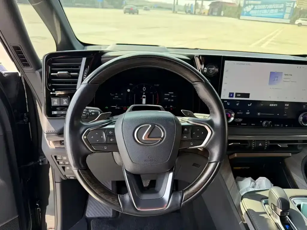 Lexus LM 2024 из CN, фото 3