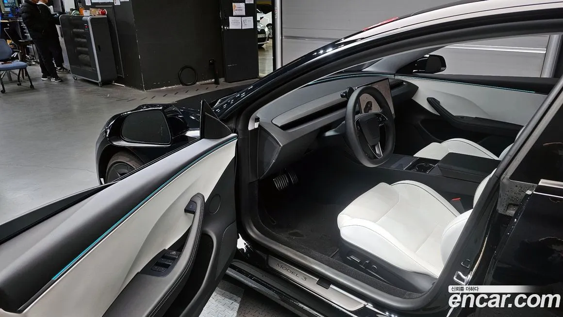 Tesla Model 3 2025 из KR, фото 8