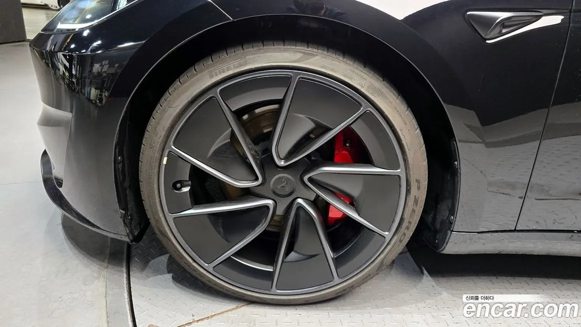 Tesla Model 3 2025 из KR, фото 6