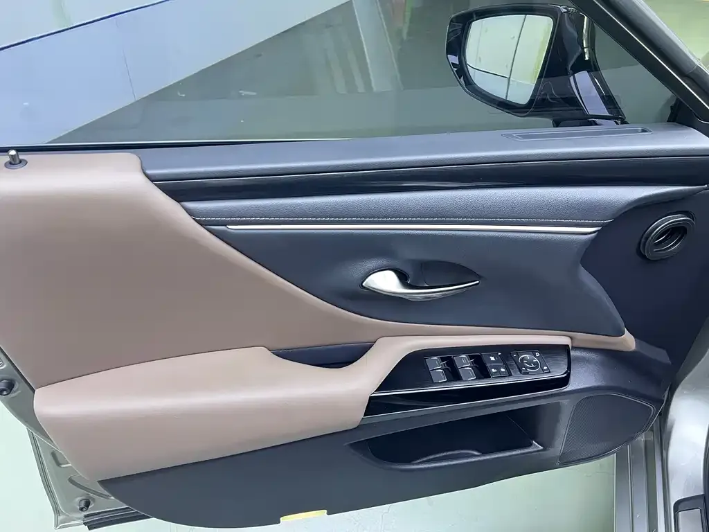 Lexus ES 2023 из CN, фото 6