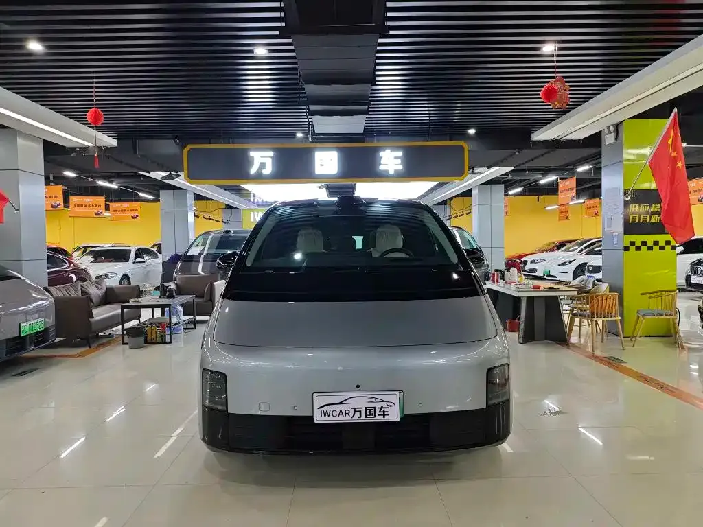 Li Auto MEGA