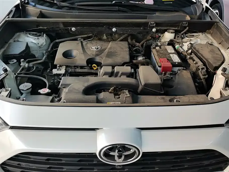Toyota RAV4 2023 из CN, фото 9