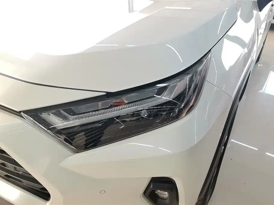 Toyota RAV4 2023 из CN, фото 4