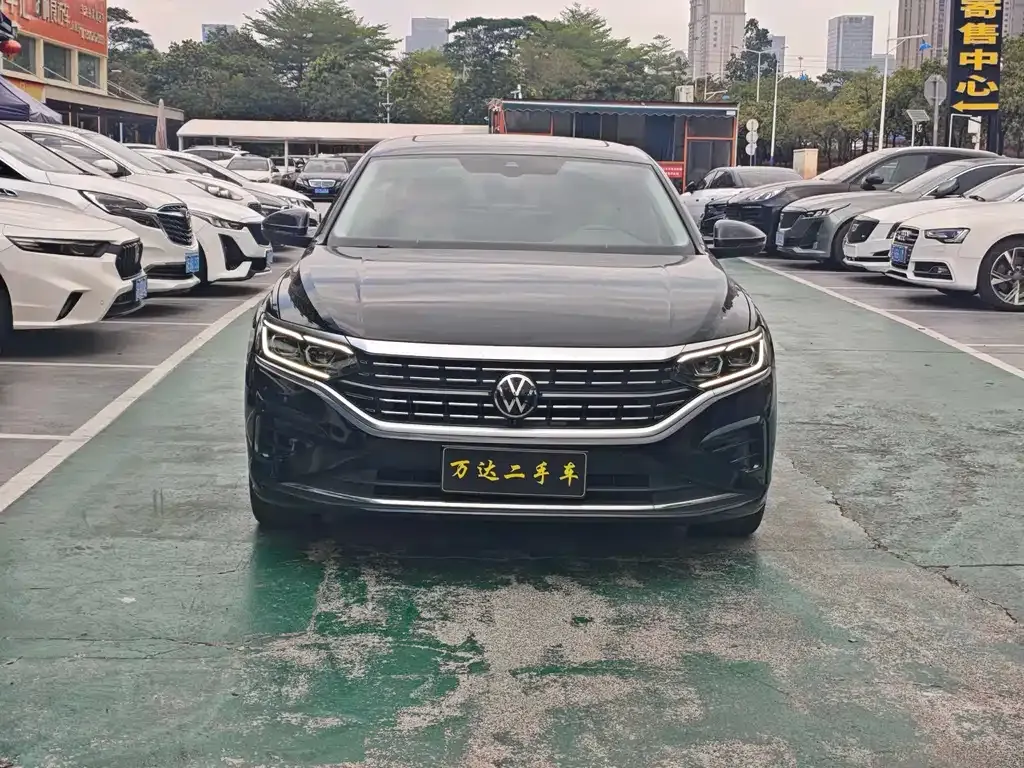 Volkswagen Passat — фото 7