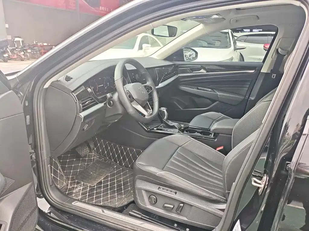 Volkswagen Passat — фото 8