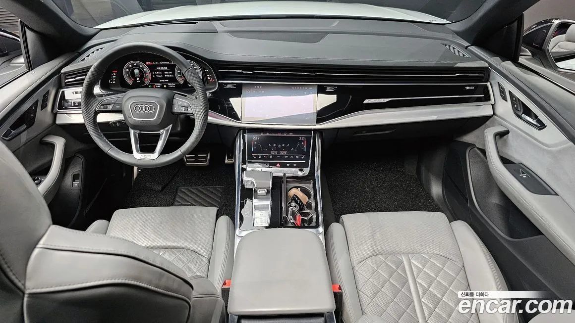 Audi Q8 — фото 3
