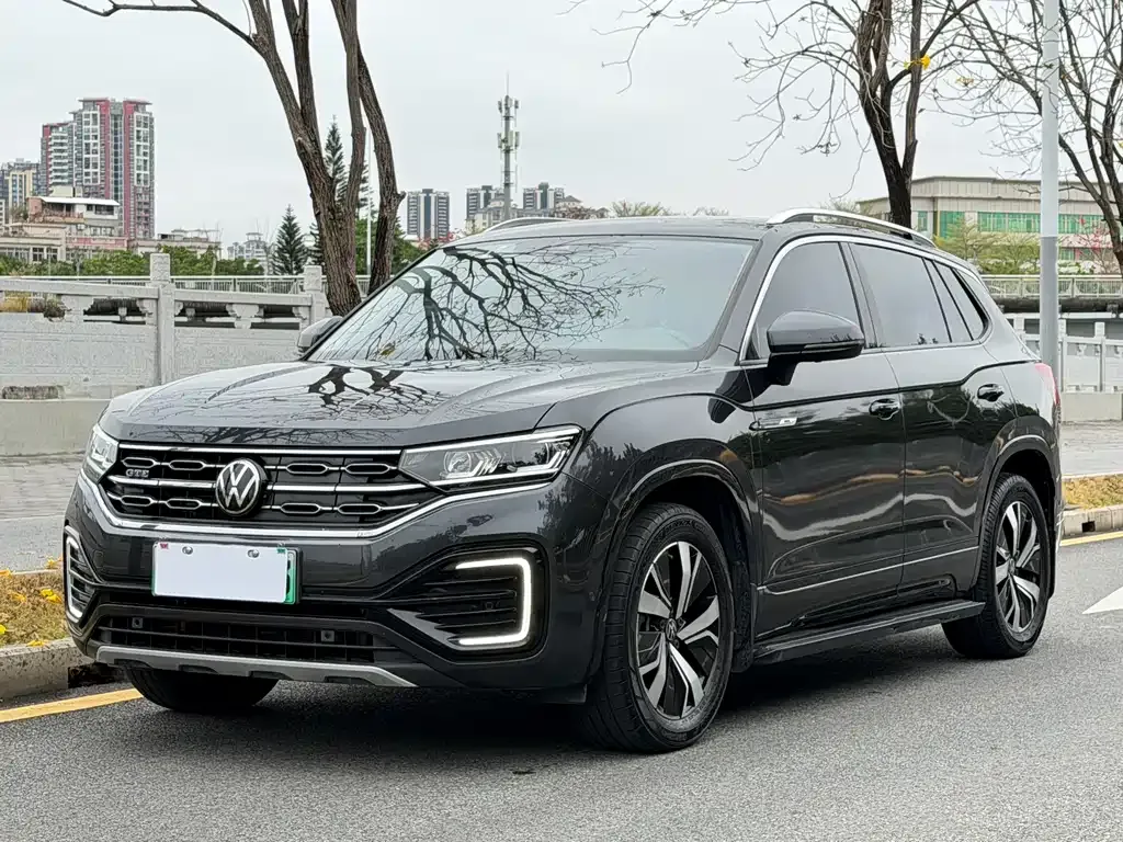 Volkswagen GTE PHEV 2021 из CN, фото 1