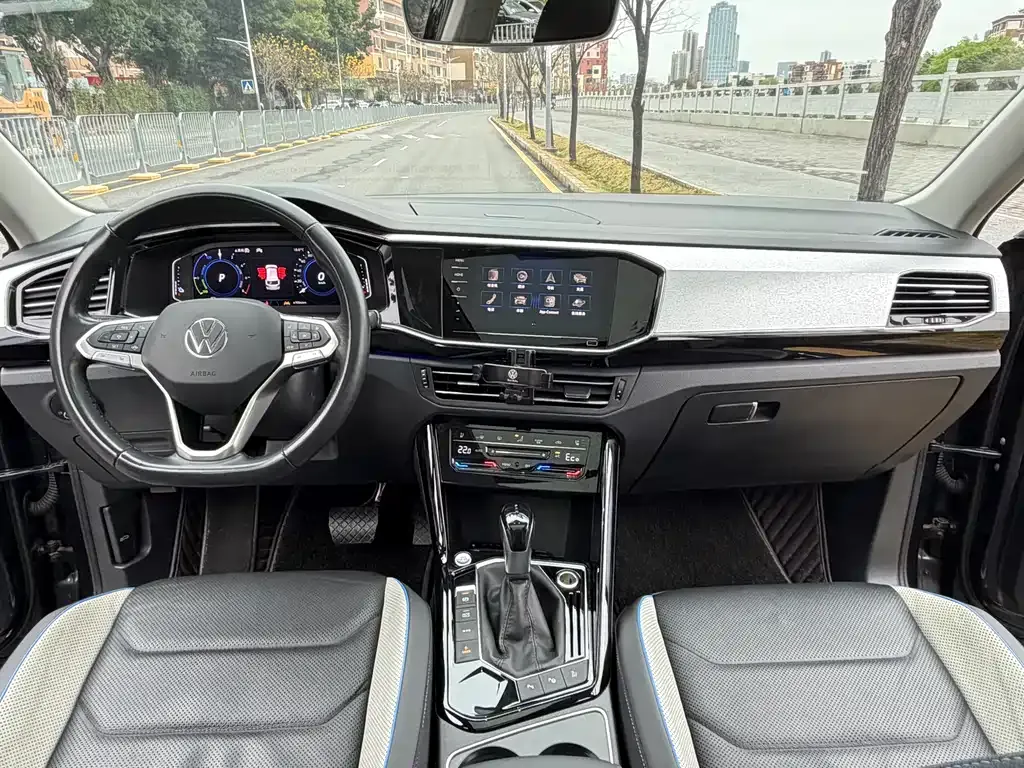 Volkswagen GTE PHEV 2021 из CN, фото 3