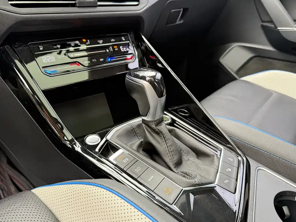 Volkswagen GTE PHEV 2021 из CN, фото 6