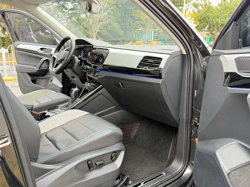 Volkswagen GTE PHEV 2021 из CN, фото 10