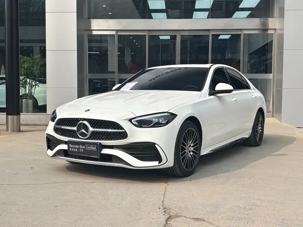 Mercedes-Benz C-Class — фото 1