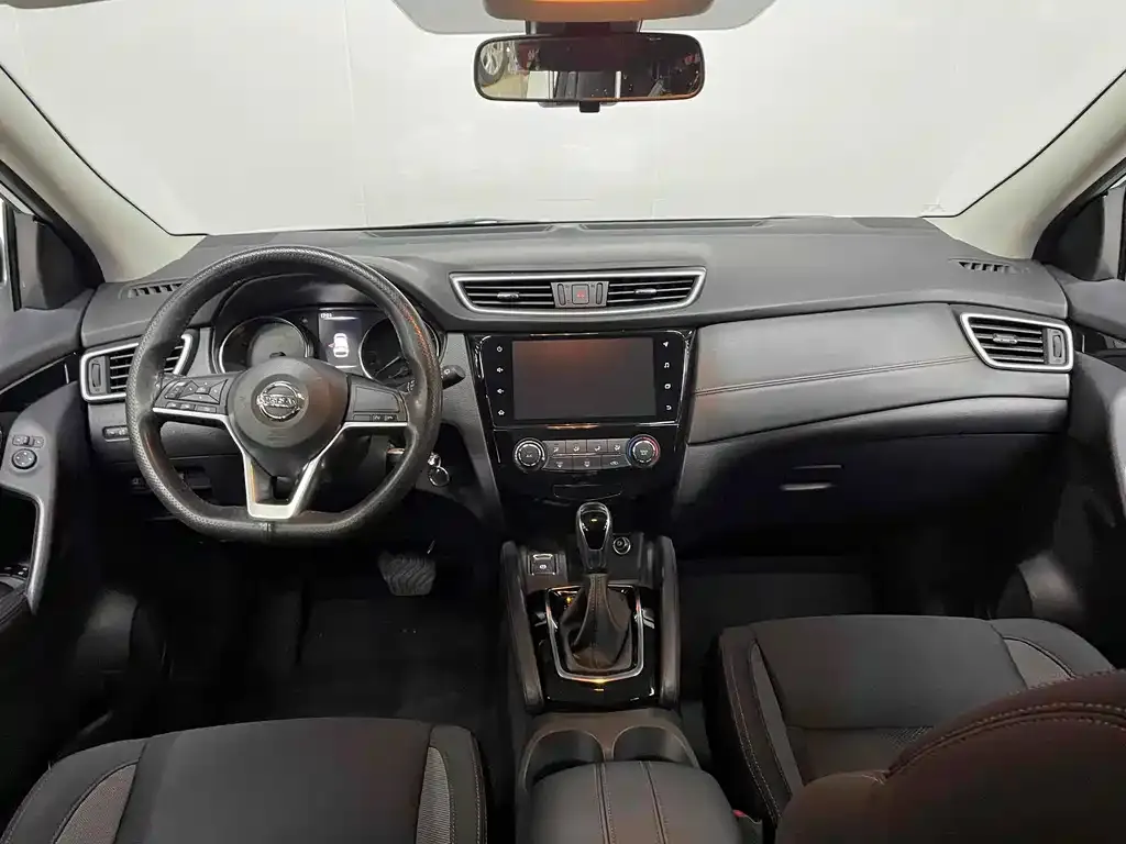 Nissan Qashqai — фото 4