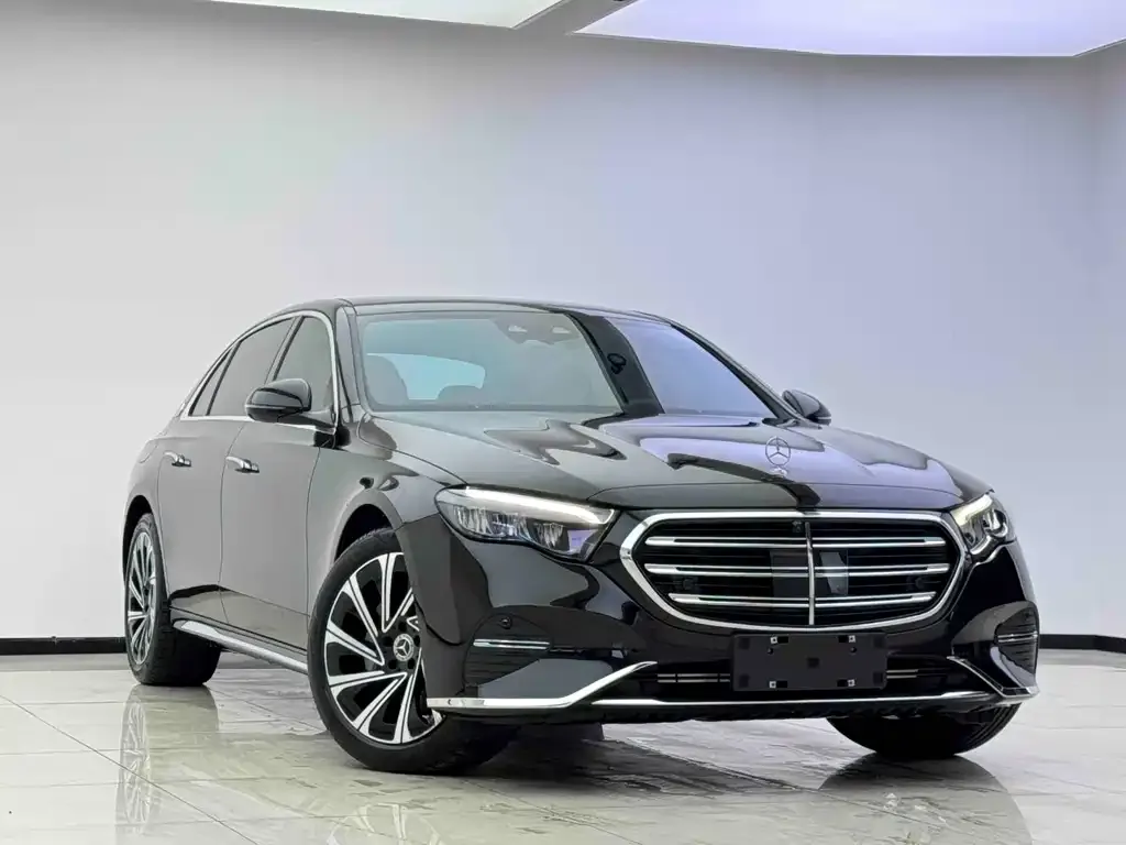 Mercedes-Benz E-Class — фото 10
