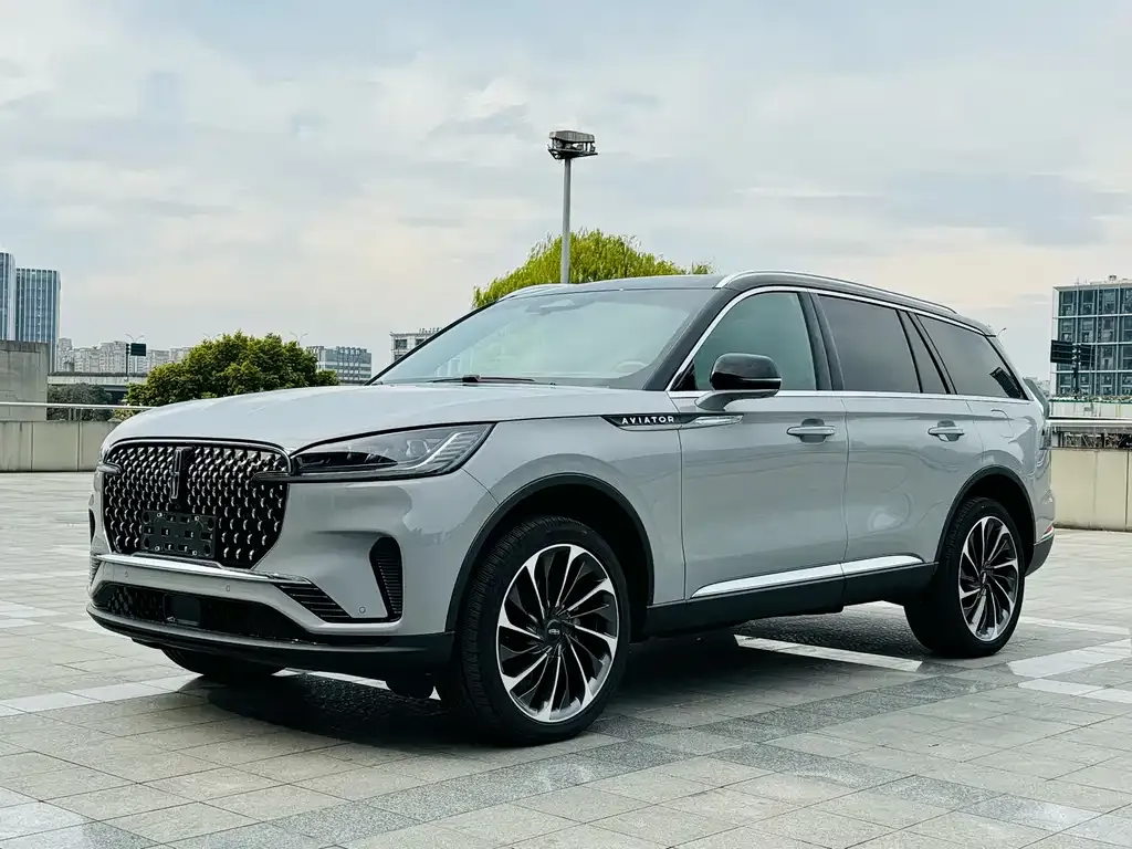 Lincoln Aviator 2024 из CN, фото 1