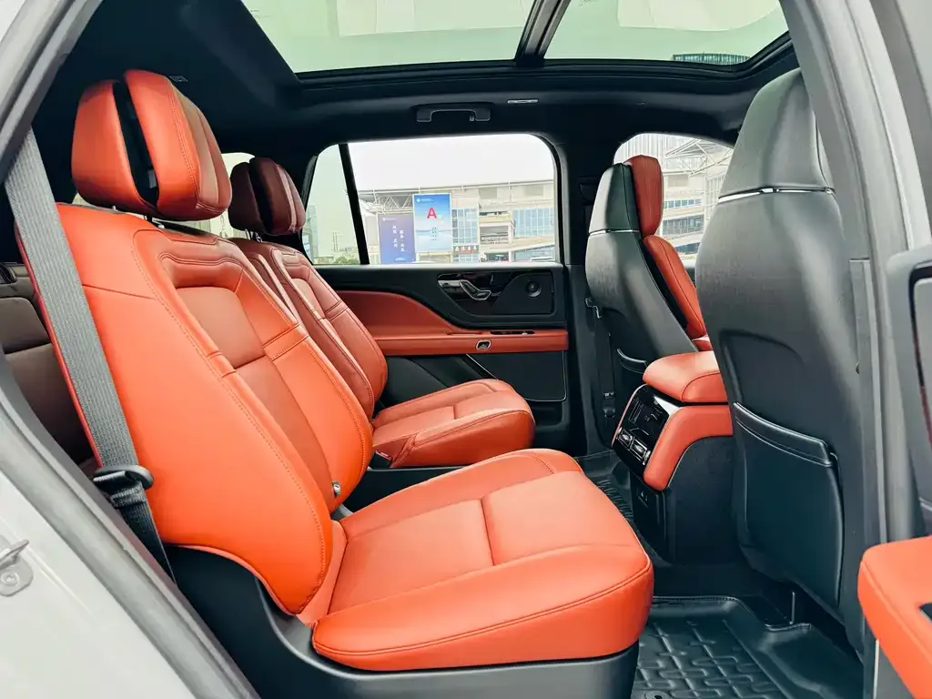 Lincoln Aviator 2024 из CN, фото 3