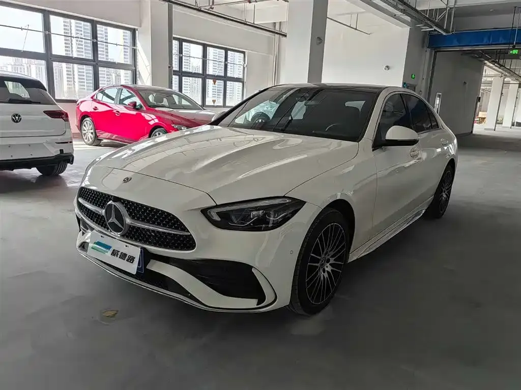 Mercedes-Benz C-Class — фото 1