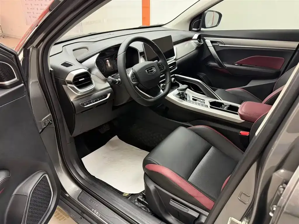 Geely Binyue 2022 из CN, фото 4