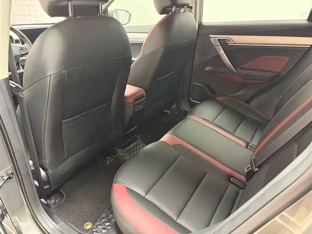 Geely Binyue 2022 из CN, фото 5