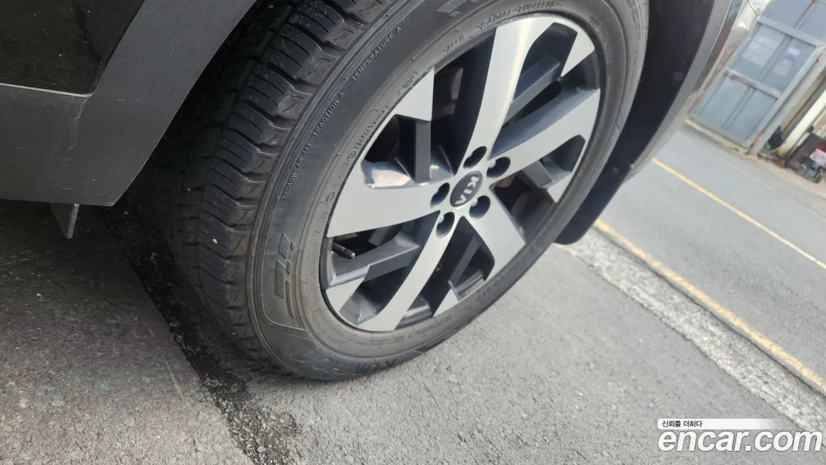 Kia Sorento — фото 4