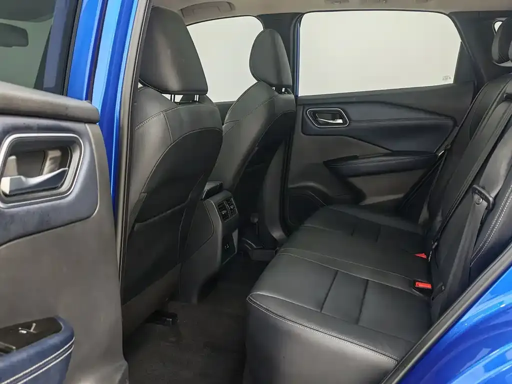 Nissan Qashqai — фото 10